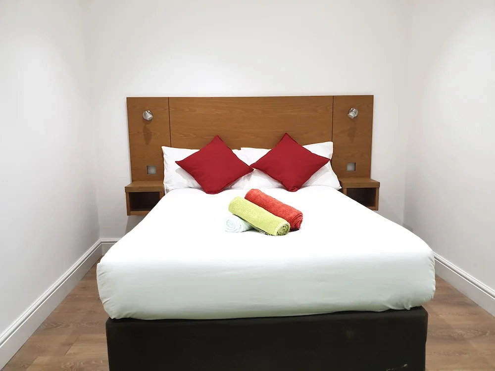 Stratford Rooms