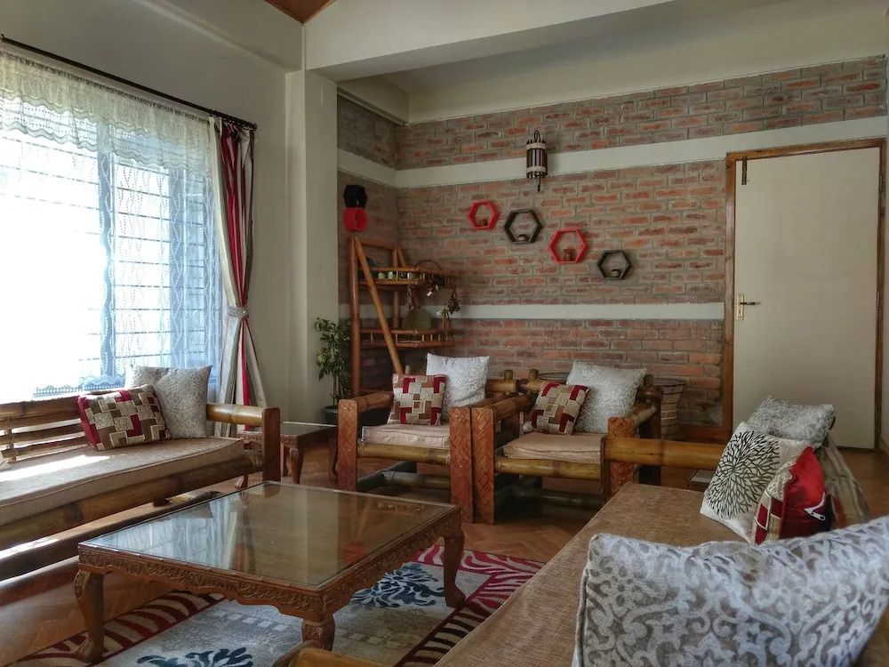 Sha Ri Loum Homestay