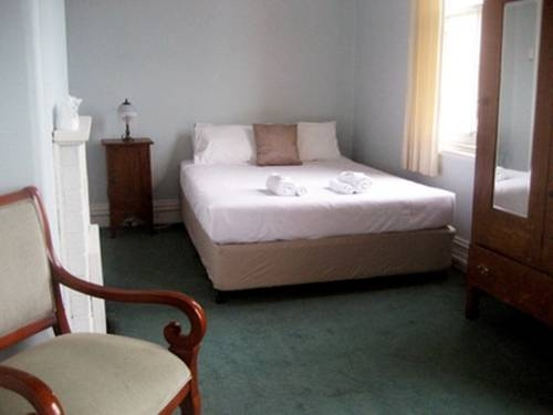 The Cecil Guesthouse