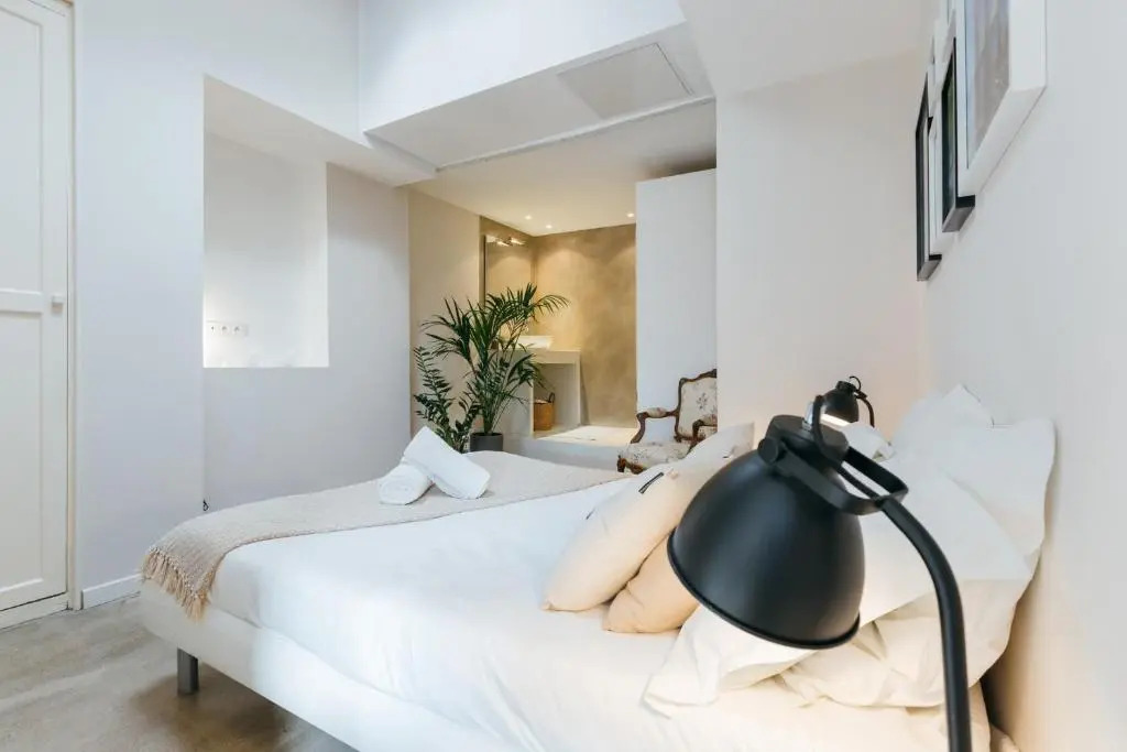 #16 The Heart of the Old Town Nice AC 5 mins walk to Promenade des Anglais