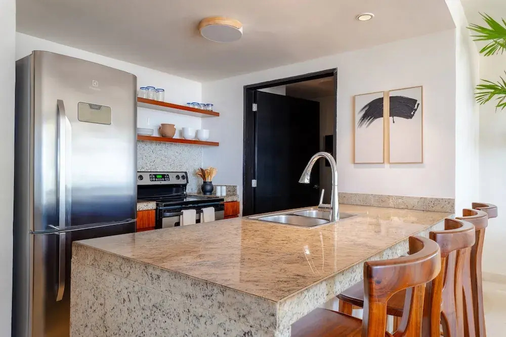 Elements 124 - No Ota 2 Bedroom Condo by RedAwning