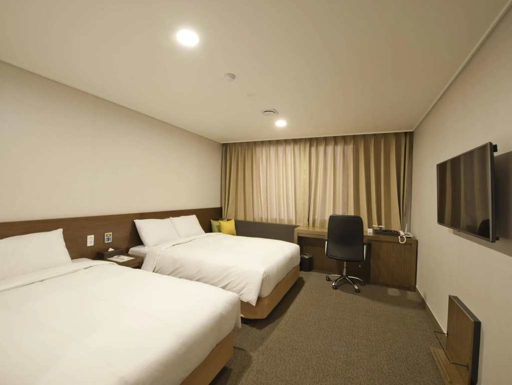 Jeonju Yeonghwa Hotel