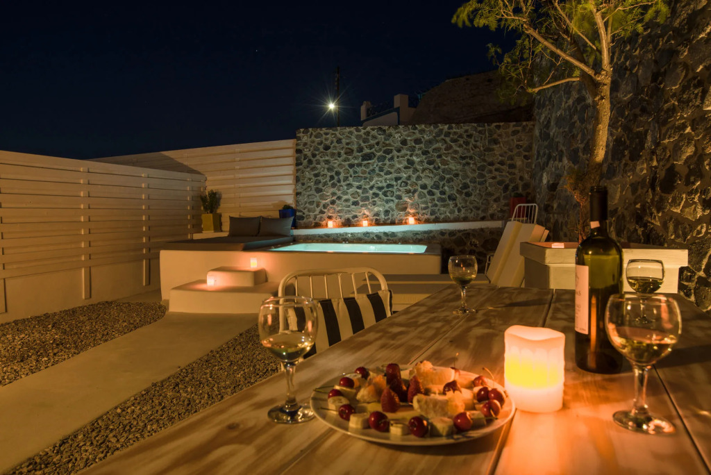 LAGADI SUITES by K&K