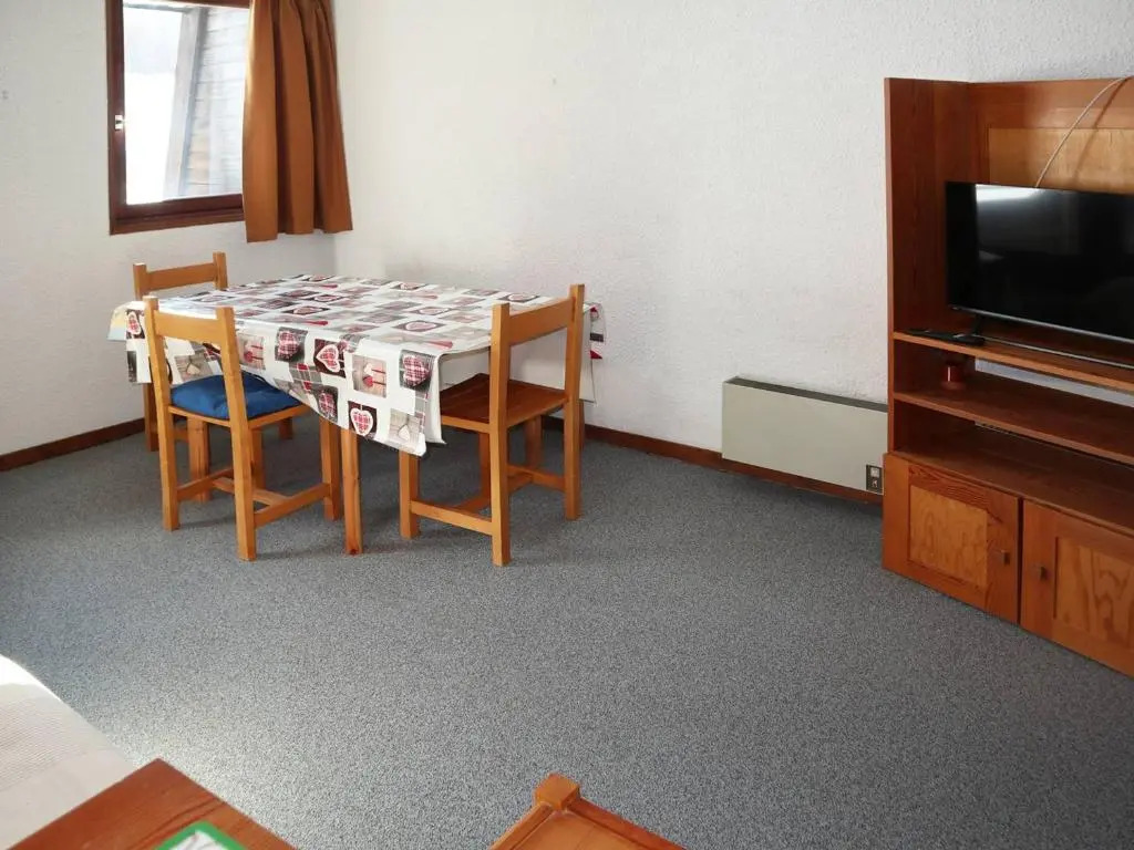 Studio Les Orres, 1 pièce, 4 personnes - FR-1-322-472