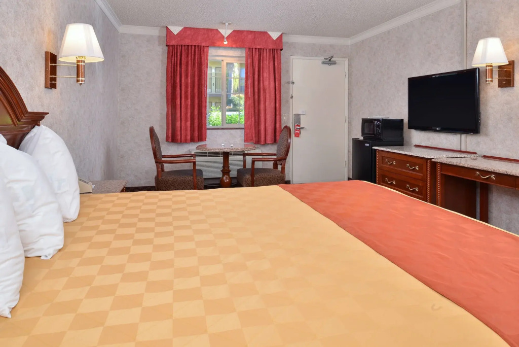 Americas Best Value Inn & Suites - Fontana