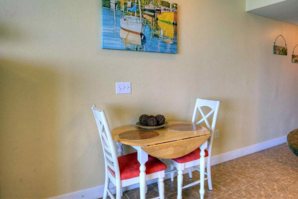 1706 Tidewater Beach Resort