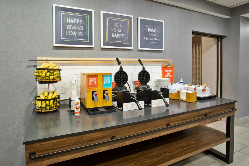 Hampton Inn & Suites Cape Coral / Fort Myers