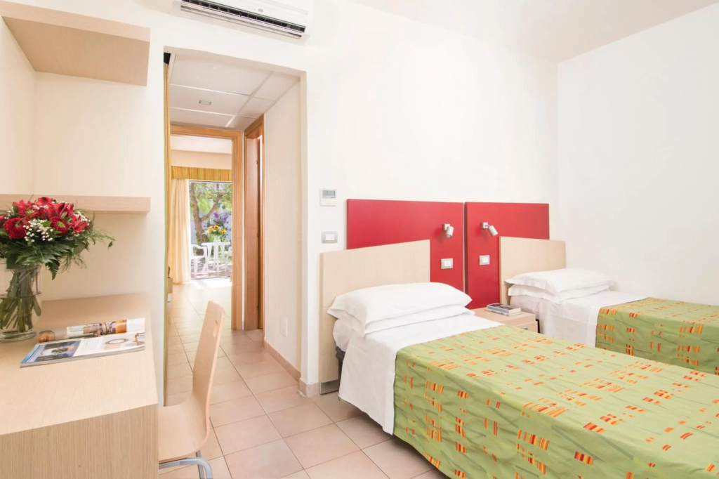Курортный отель Sibari Green Resort
