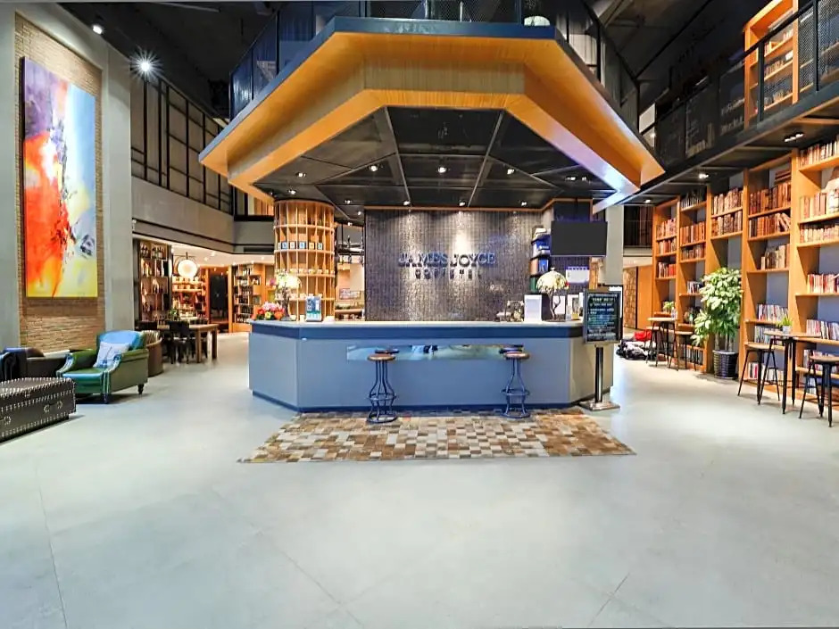 Caijing Hotel (Guangzhou Panyu Wildlife Park Branch)