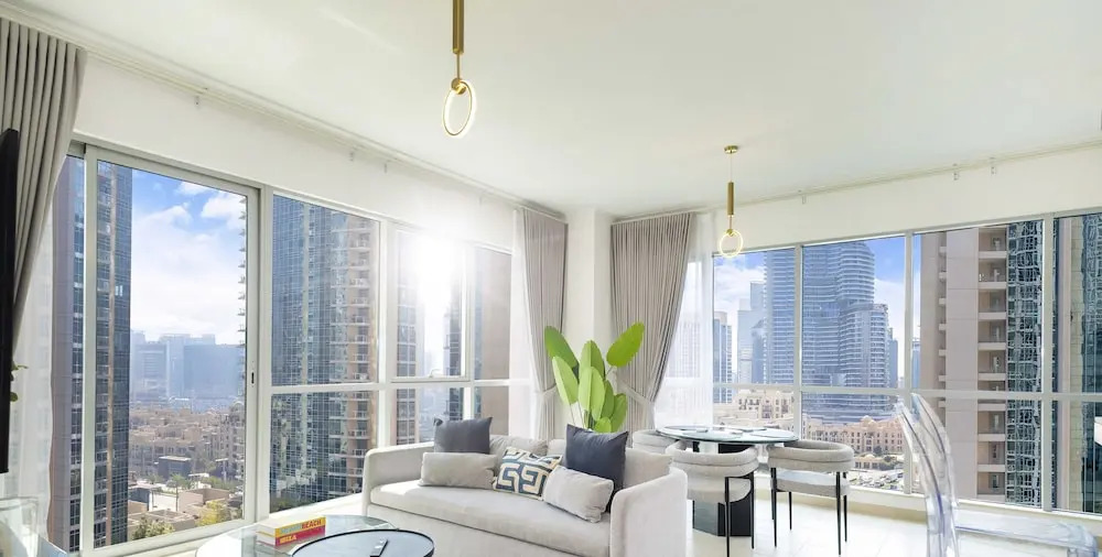 LUX  The Stunning Fountain View Suite