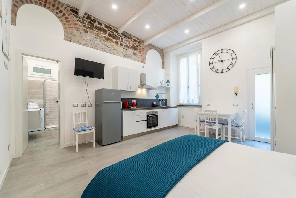 Modern Apartment in Via Carloni by Wonderful Italy