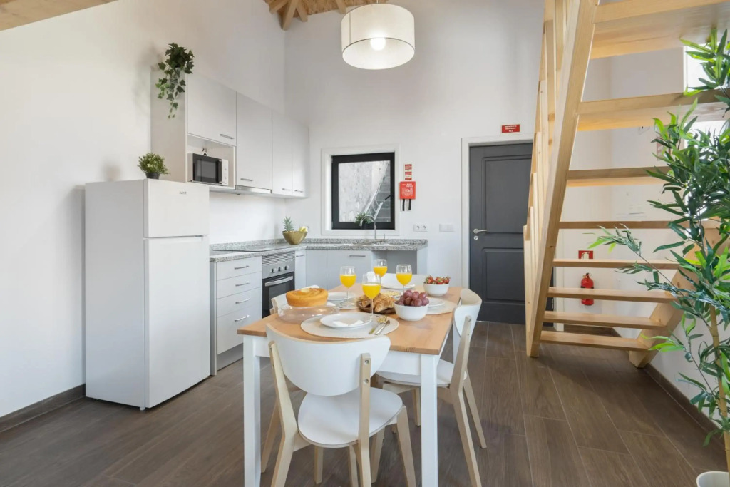 Stylish Duplex House - Terrace & River View