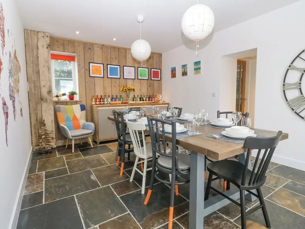 3 Bed in Llanbedrog oc-brntr