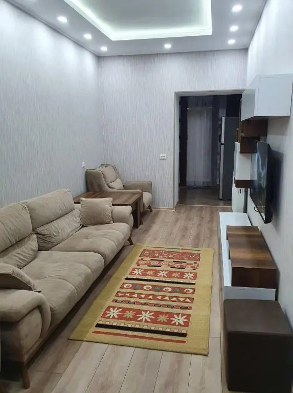 Nari Apartment
