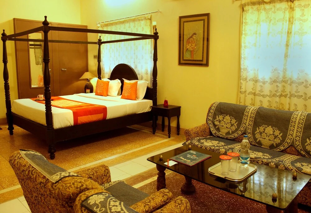 Oyo 1587 Ambavgarh Palace