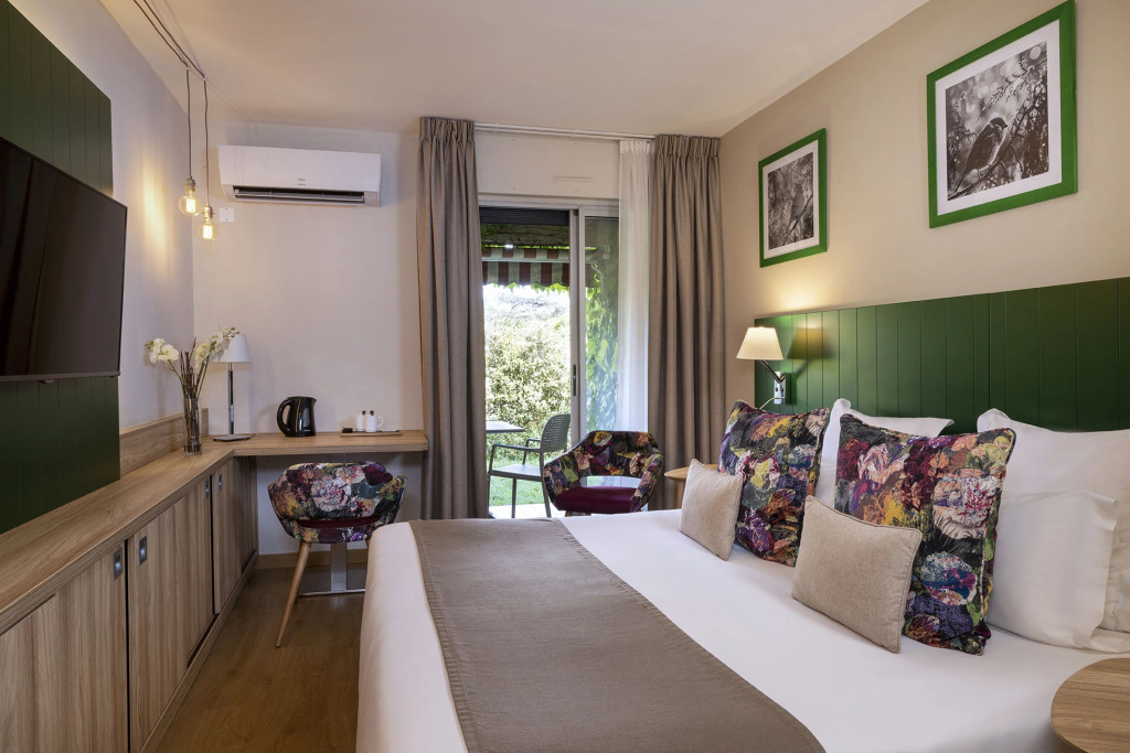 Hôtel & Résidence Lou Paradou Gréoux Les Bains