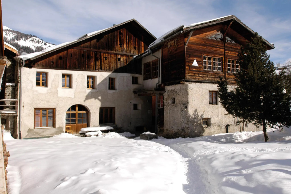 Youth Hostel Sta-Maria