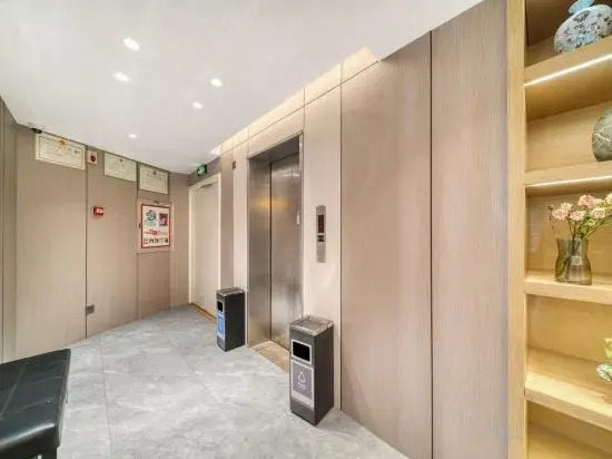 Haoli Hotel (Ningbo Cixi Yintai Department Store Suntang Road)