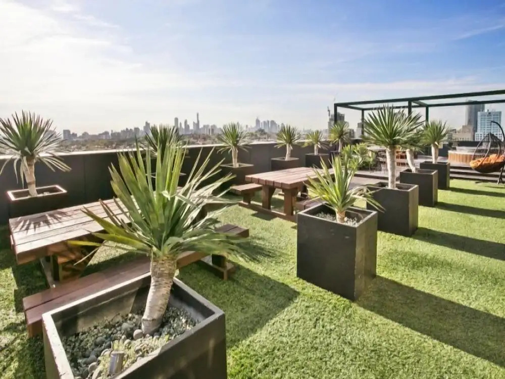 ERICA, 2BDR South Yarra Apartment