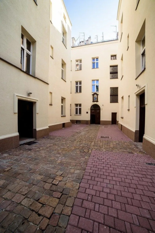 Rainbow Apartments 5