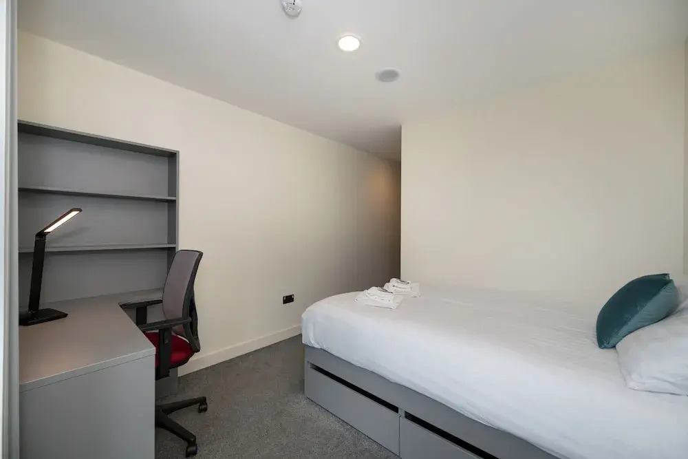 Crows Nest - UCC Summer Beds