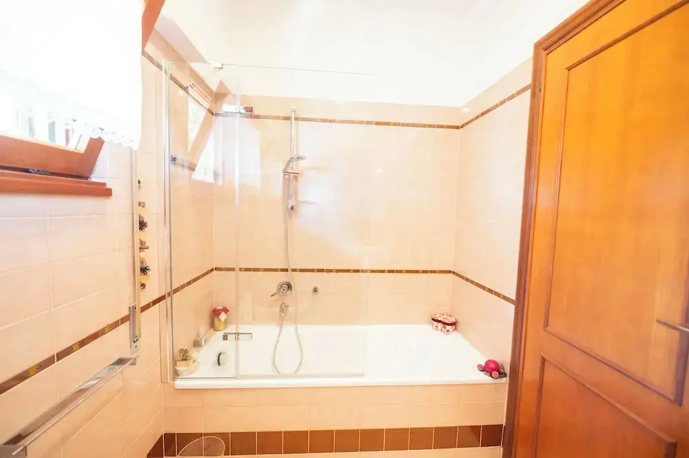 Luminous 2Br Family Apartment In Residential Area