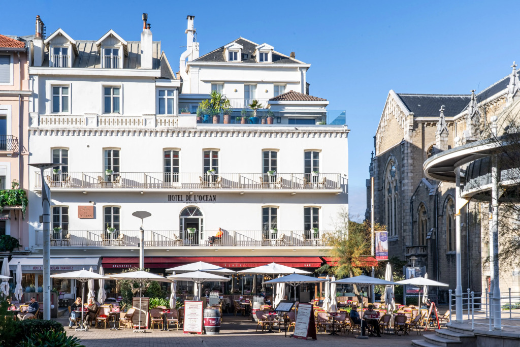 Hotel de lOcéan et restaurant - Coeur de ville