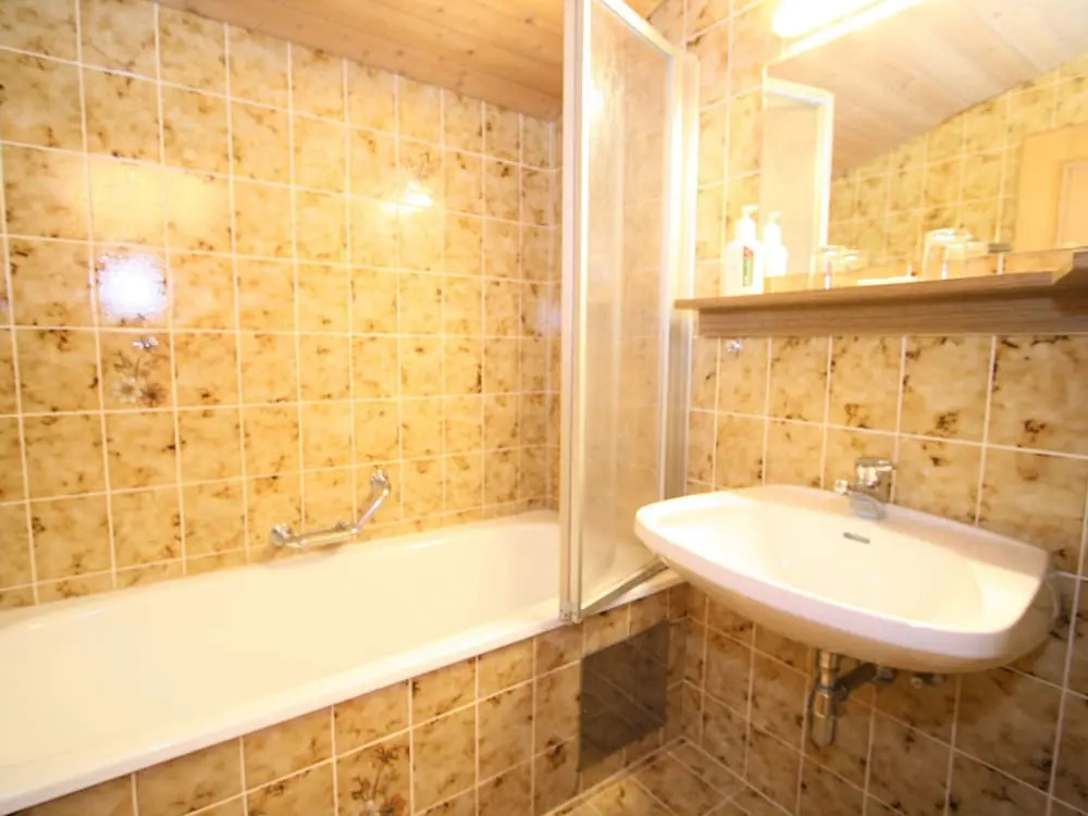 Peaceful Apartment in Hinterglemm With Camping Cot