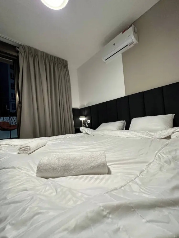 Stylish Luxe Apartment Fr 0003