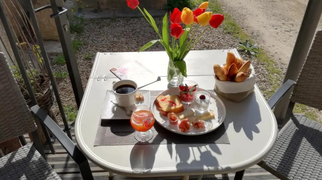 L'antre Ami (Adults Only)