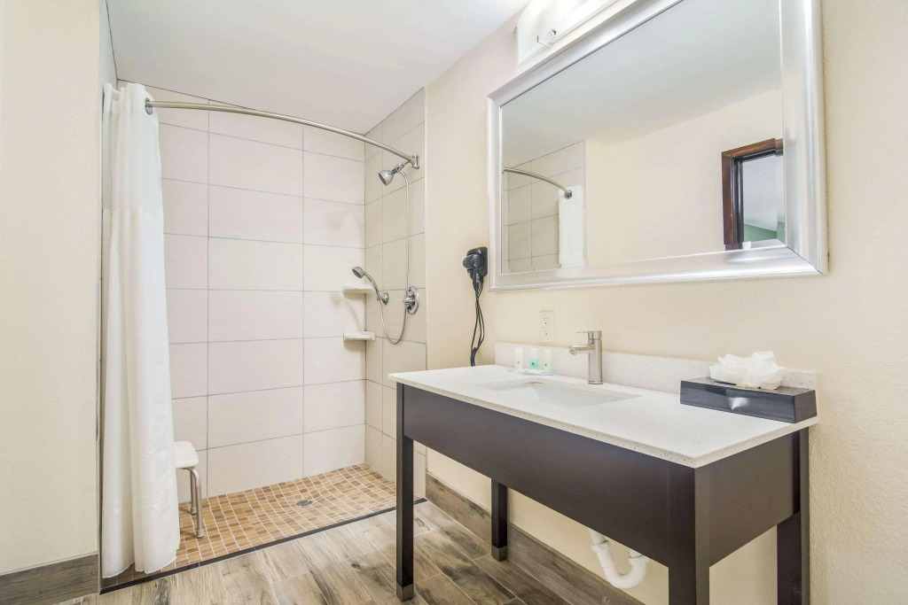 Quality Inn & Suites Lake City