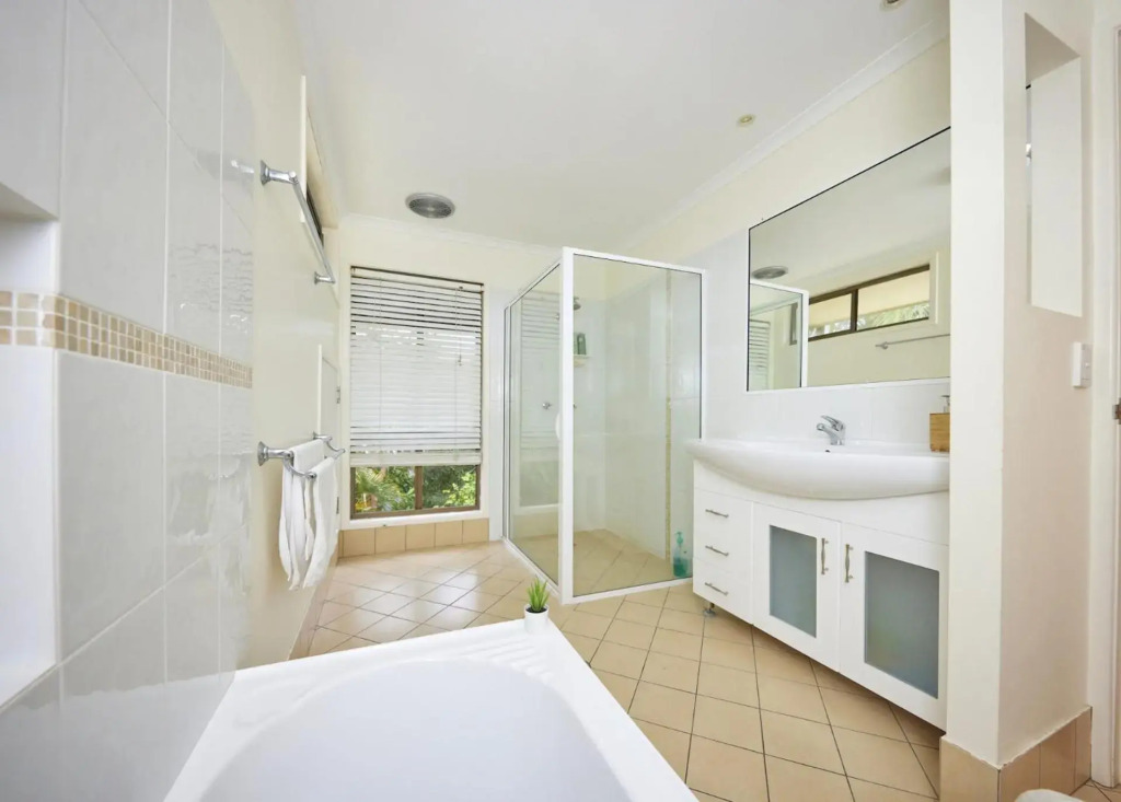 Straddie House