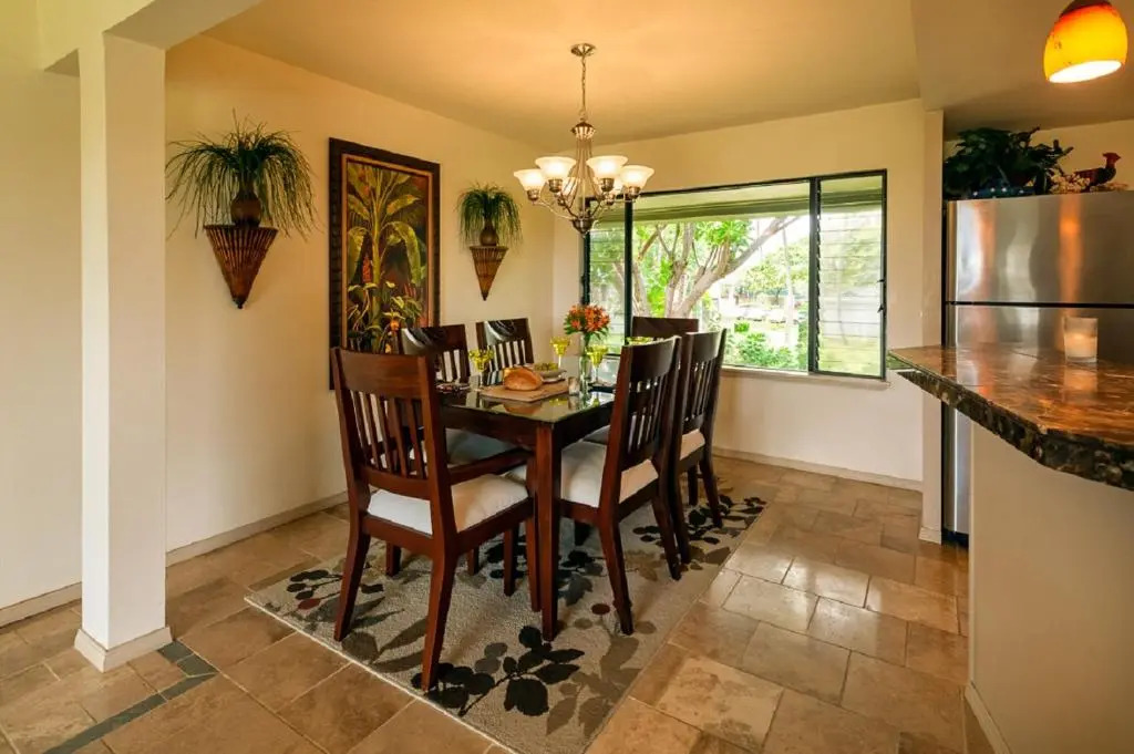 Alii Kai 8H-top floor corner, ocean view, pool, hot tub, BBQ, free parking