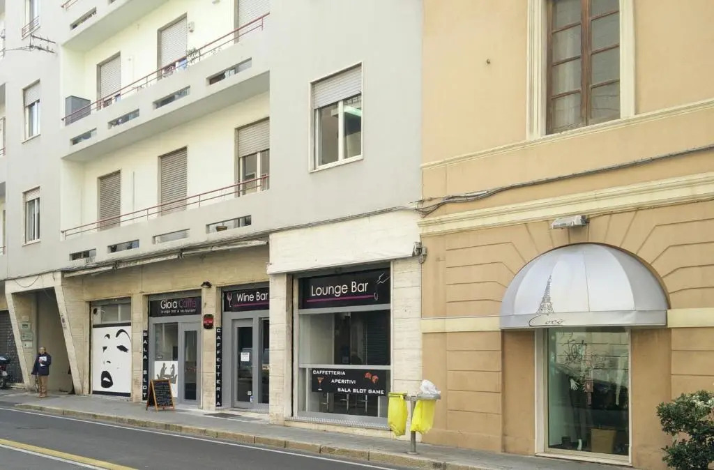 Al Porto Di Cagliari