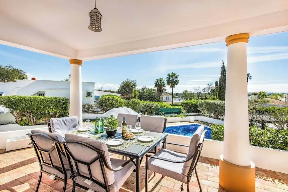 Buganvilia by Algarve Villa Holidays