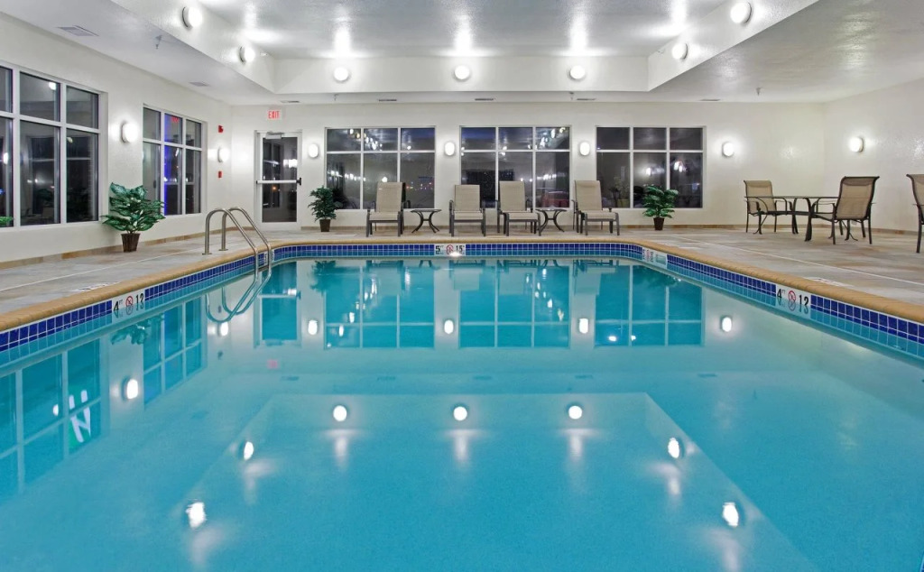 Holiday Inn Express & Suites Buffalo by IHG