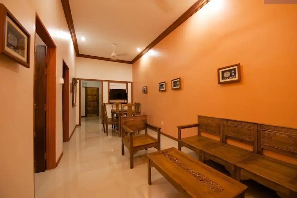 Pak Raja Villas