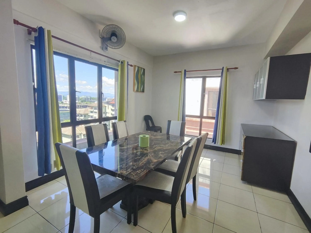 KK 5 Bedrooms Penthouse 3 Bedrooms Apartment Marina Court Resort Condominium