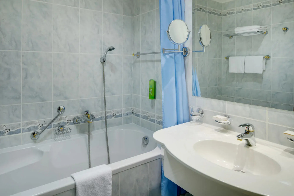 Ensana Hotel Pacifik