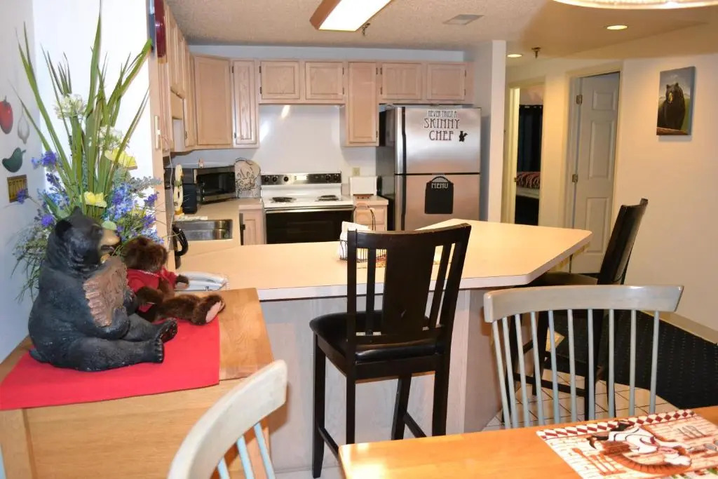 River Place Condos 410 3BD