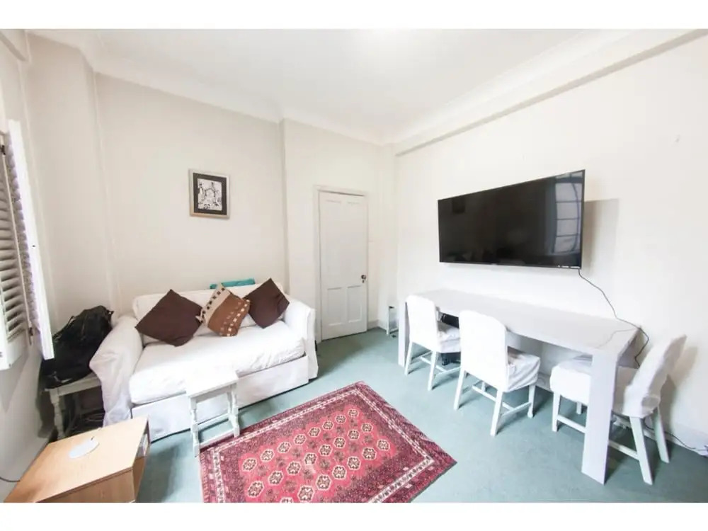 Cozy, Clean 1BR Marylebone Flat for 4