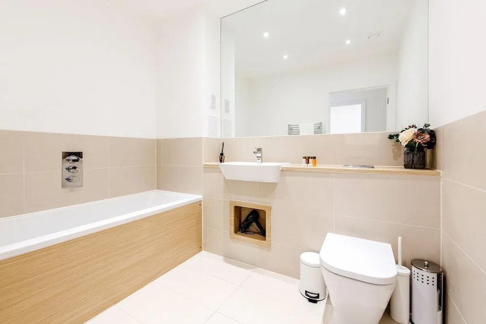 Stunning Ensuite 2 bedroom apartment