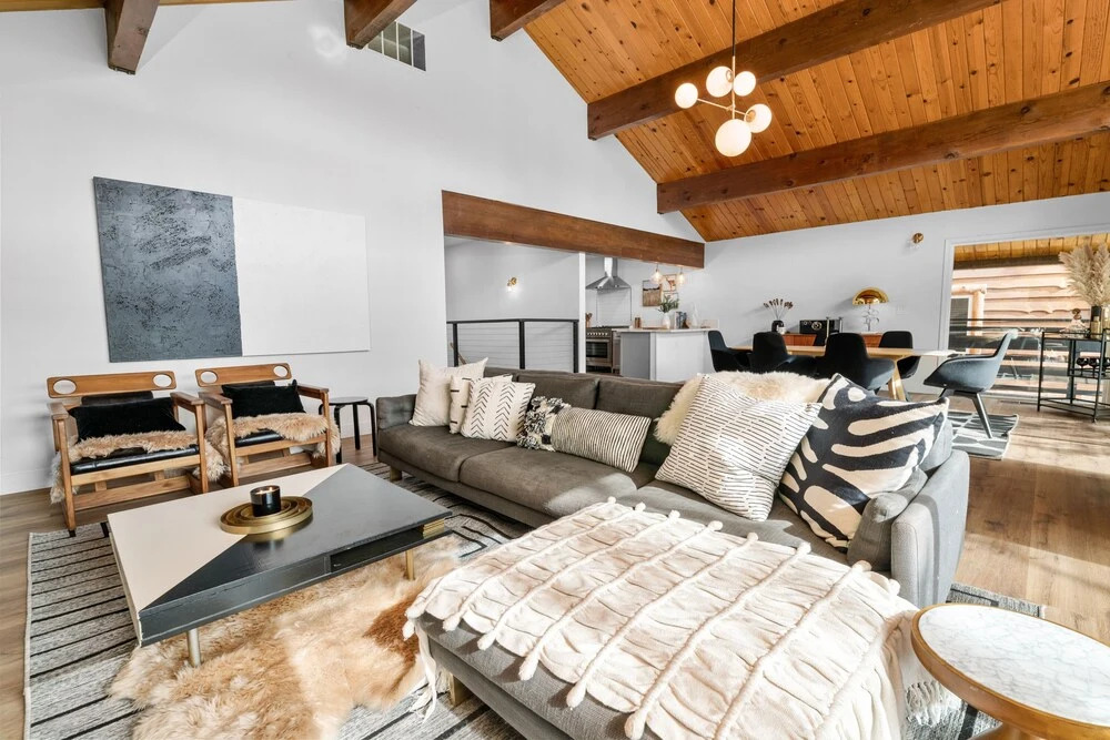 Ski View Chalet - Prepare To Be Awestruck With The Breathtaking And Massive Mountain Views! 3 Bedroom Cabin