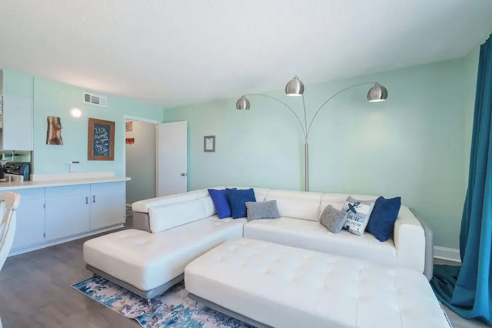 Turtle Love Resort Amenities & Ocean Views!