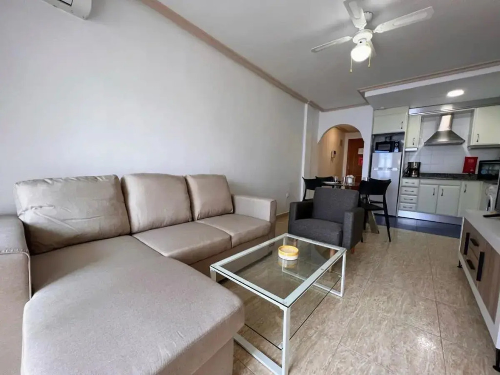 Welcoming seafront apartment Tv15
