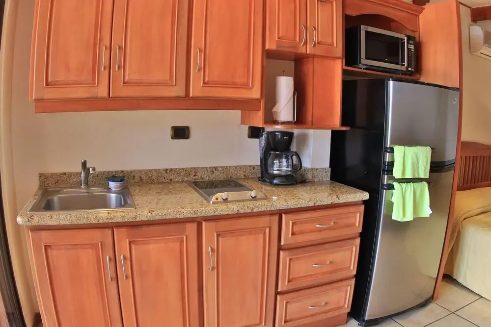 Oceanview Studio Apartment with Community Pool & Views of Flamingo Marina
