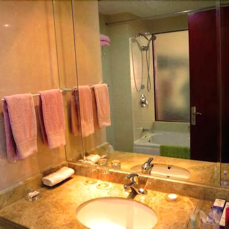 Huahan Hotel