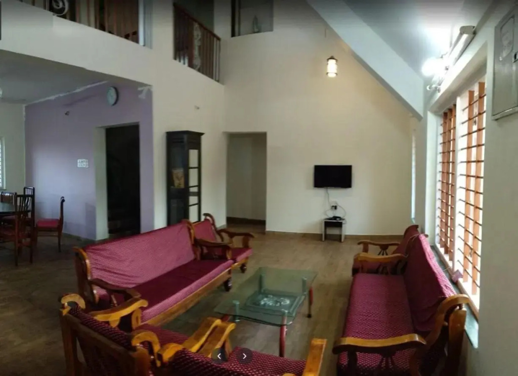 Mamta Bungalow 7BHK
