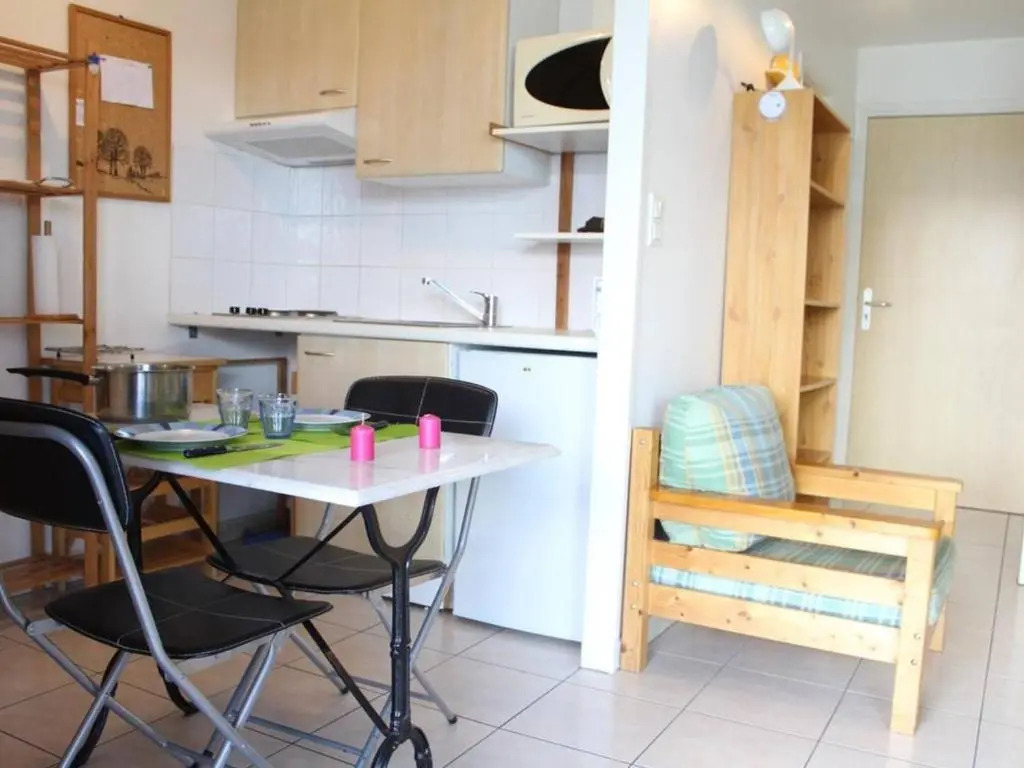 Appartement La Rochelle, 1 pièce, 2 personnes - FR-1-246-31