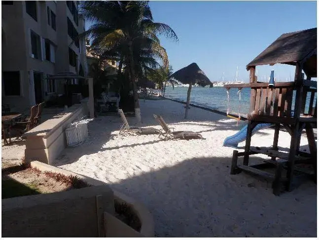 CaribbeanFront Cancun Puerto Juarez